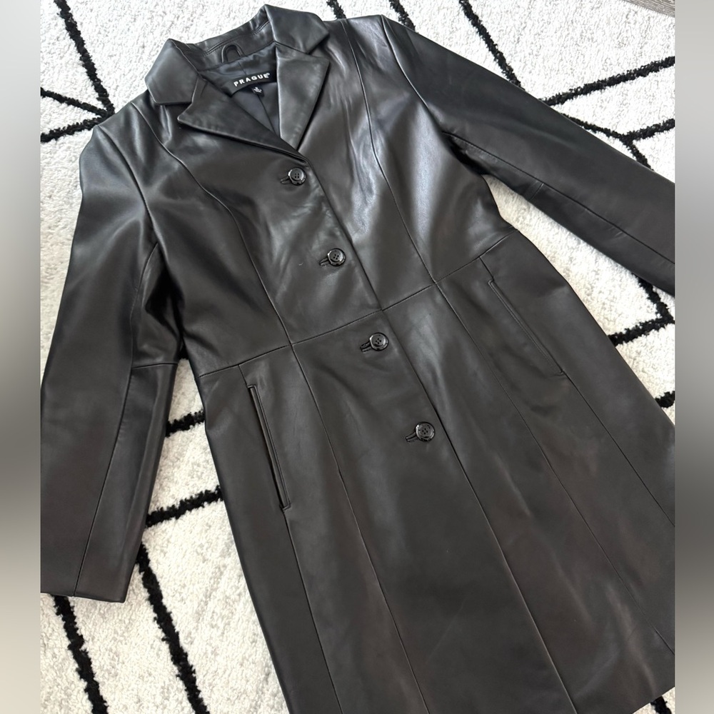 PRAGUE Women's Black Leather Jacket - Picture 3 of 10